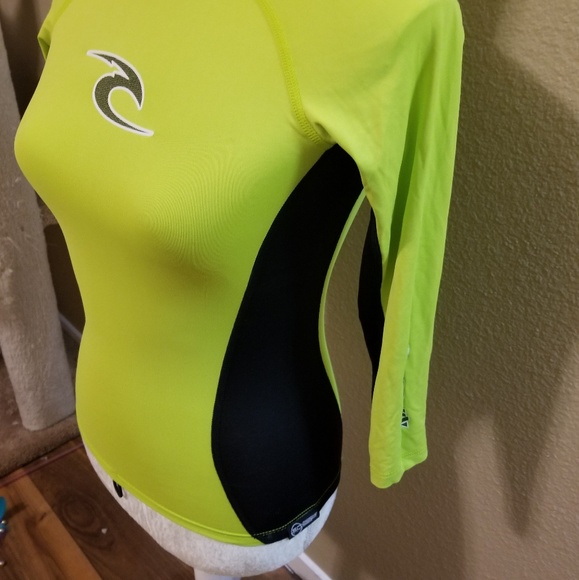 Kids Neon-Green Surf Rash Guard - RipCurl - Picture 2 of 5